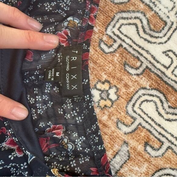 Navy TRIXXI Francesca’s Beck Mixed Floral Godet Mini Dress - Picture 6 of 9